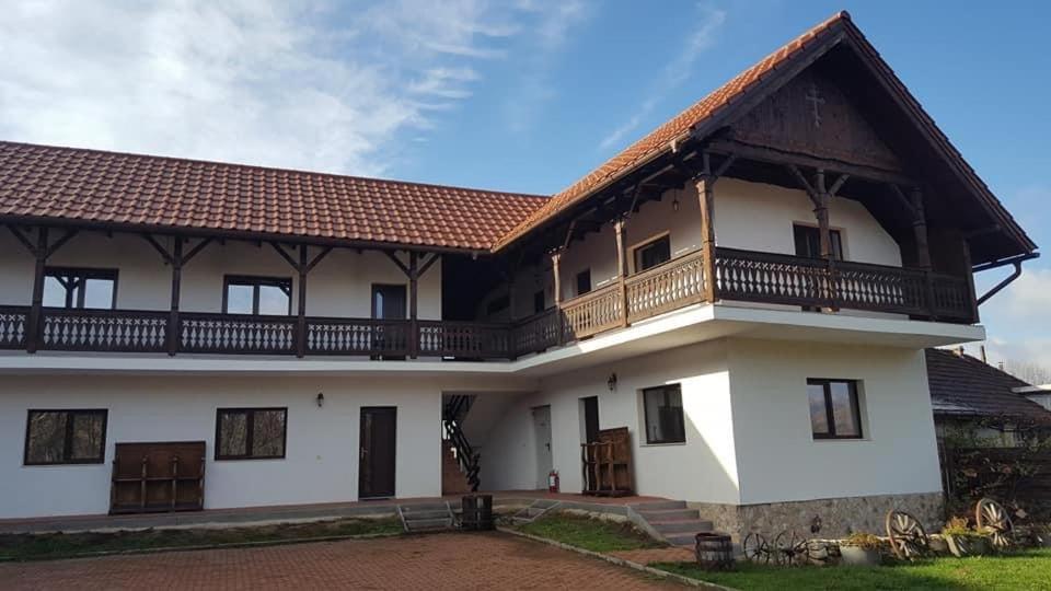 Pensiunea Alex Marga Exterior photo