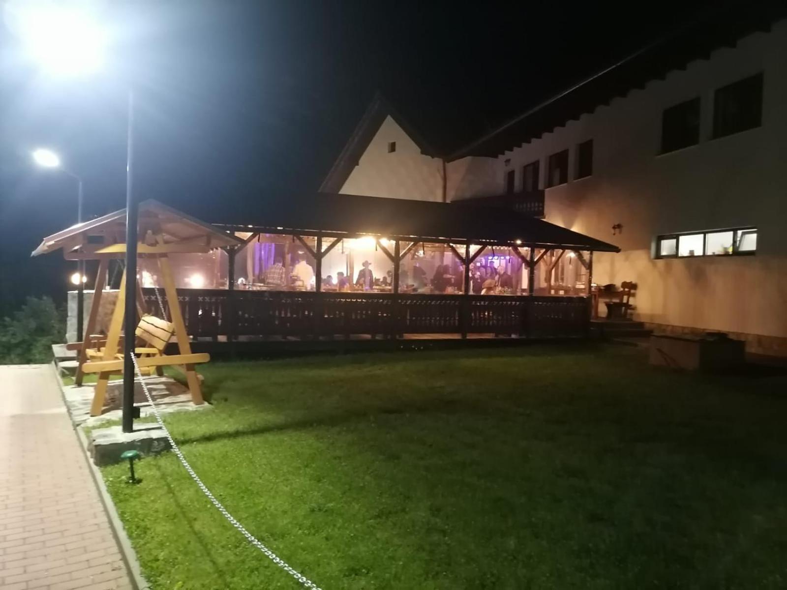Pensiunea Alex Marga Exterior photo